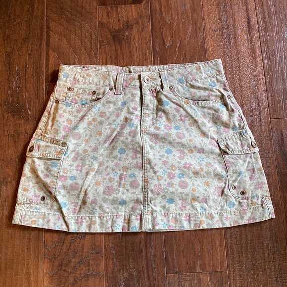Green floral cargo mini skirt skort with shorts size 16R - Picture 1 of 10